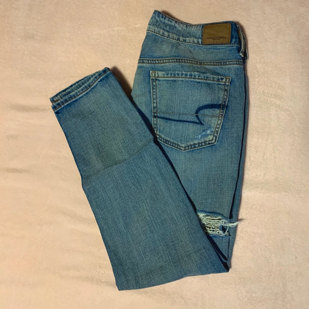 American eagle ripped jeans